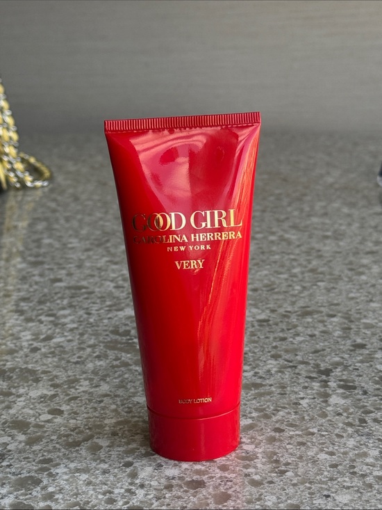 Carolina Herrera Other - Carolina Herrera Good girl Body Lotion 100 ml